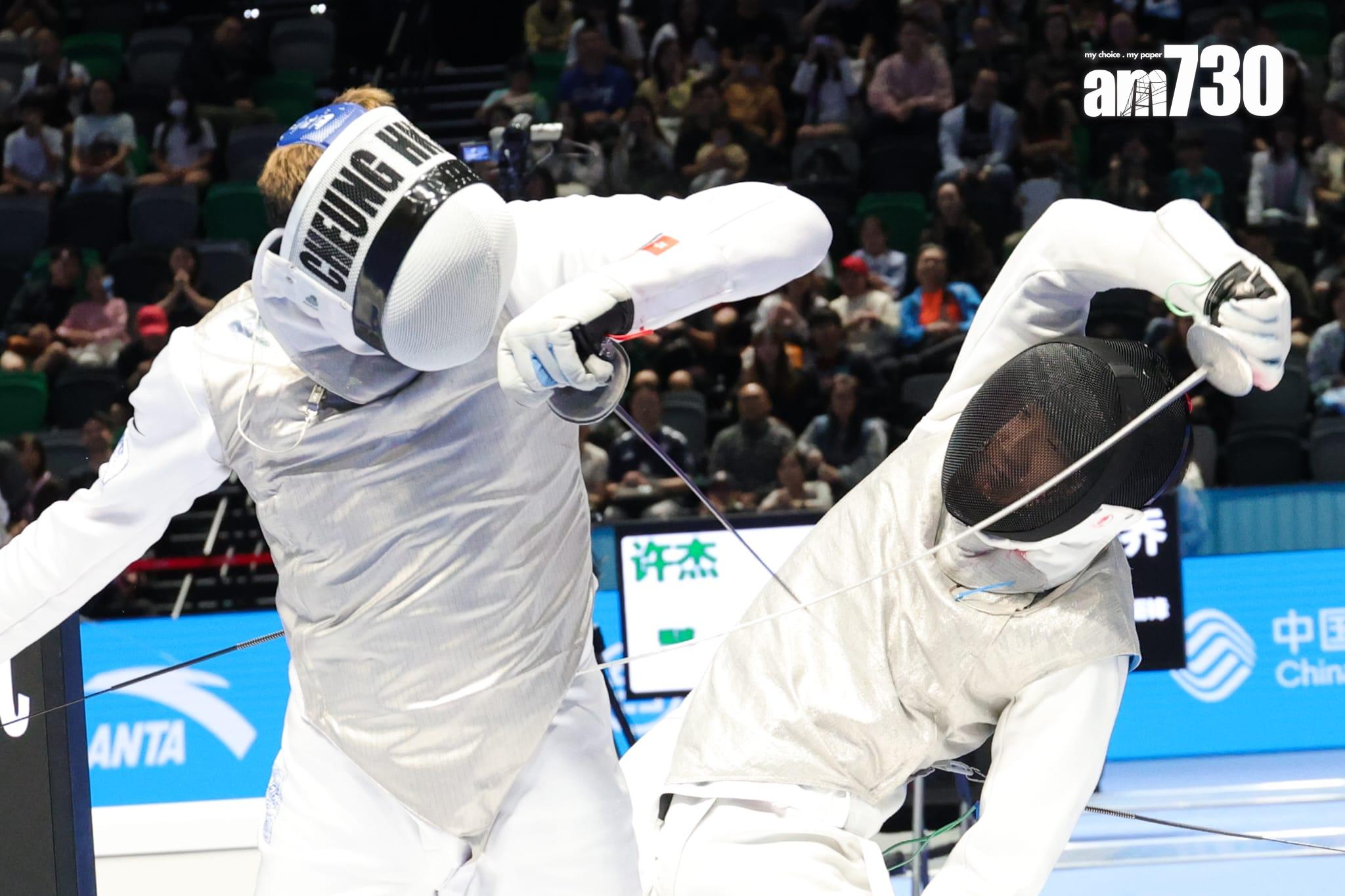 張家朗男子花劍個人賽入四強。(吳康琦攝)