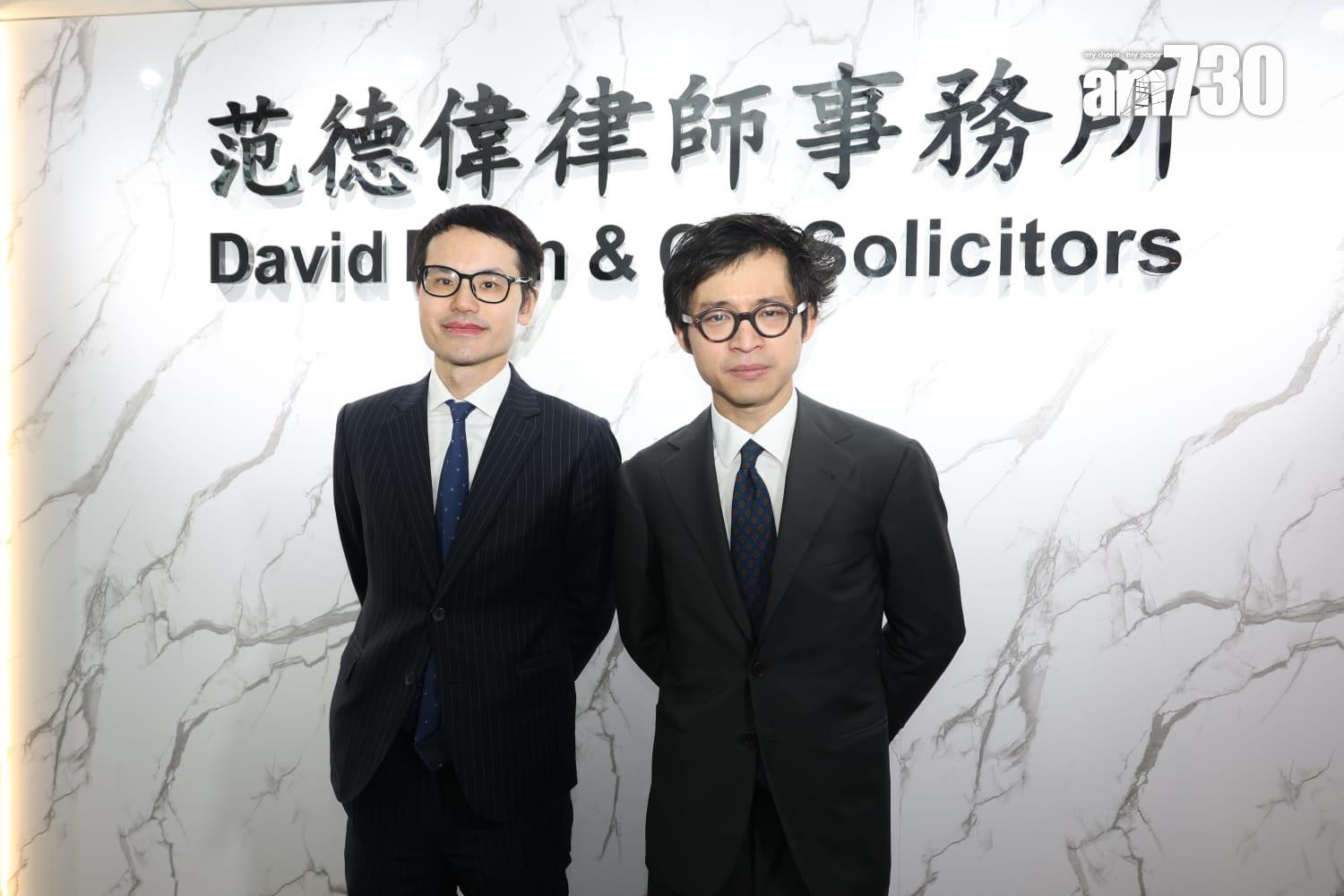 林作由律師陪同舉行記者會。 (周令知攝)