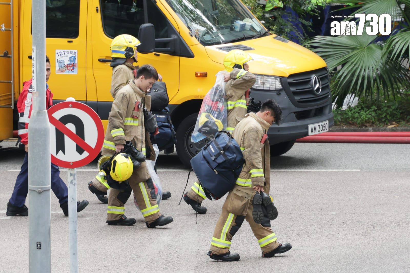 大埔宏福苑五級火今日(27日)早上現場情況。(吳康琦攝)