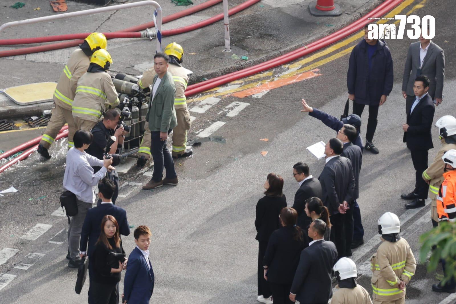 大埔宏福苑五級火情況。行政長官李家超、政務司司長陳國基、保安局局長鄧炳強等視察(吳康琦攝)