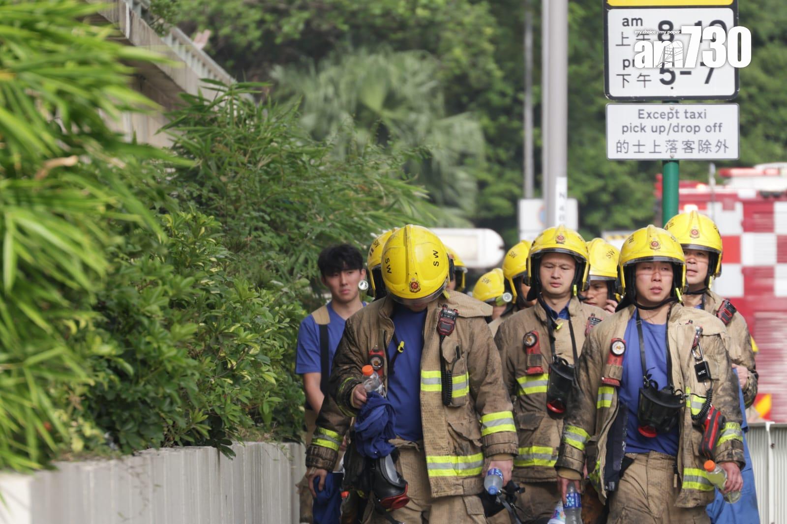 大埔宏福苑發生五級火,消防處派出逾1,250名消防員及救護人員參與行動。(吳康琦攝)
