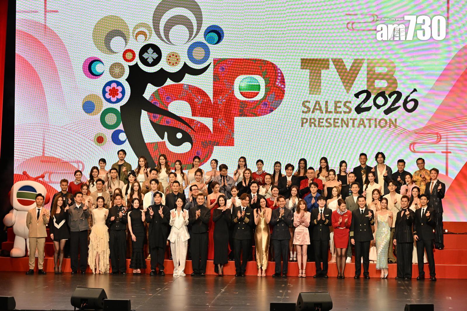 龔嘉欣上月有出席無綫的節目巡禮,穩企頭排位置。(娛樂組攝)