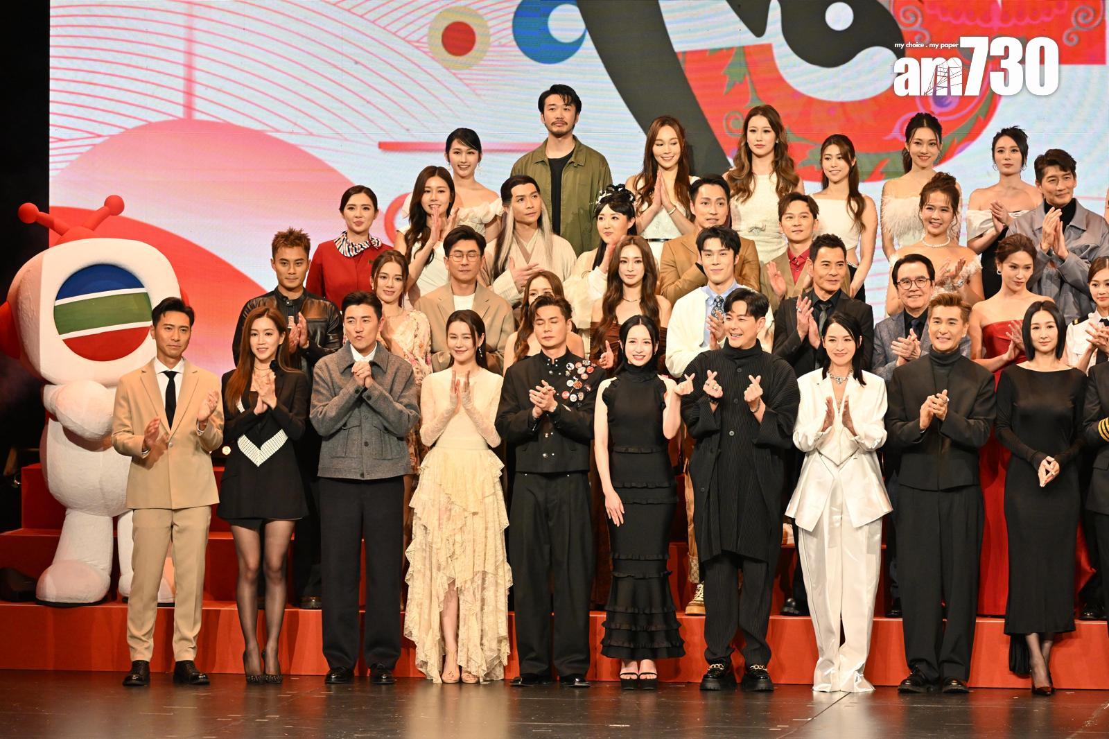 龔嘉欣上月有出席無綫的節目巡禮,穩企頭排位置。(娛樂組攝)