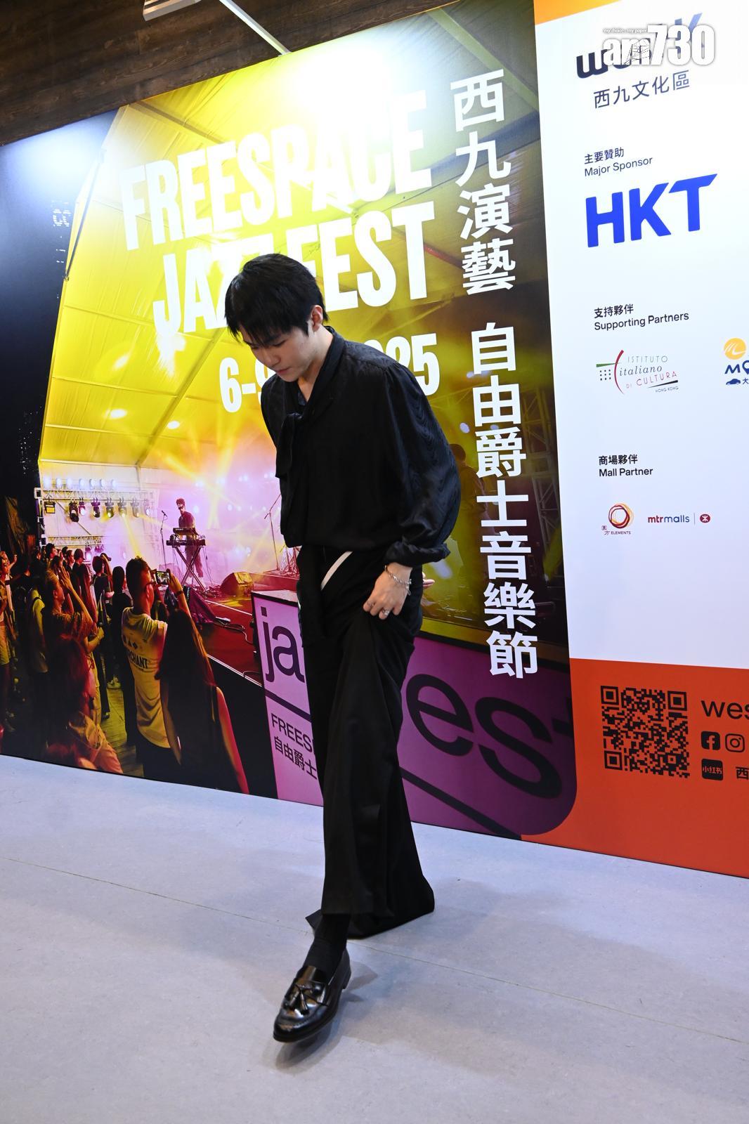 Ian笑謂第一場唱到甩鞋。(娛樂組攝)