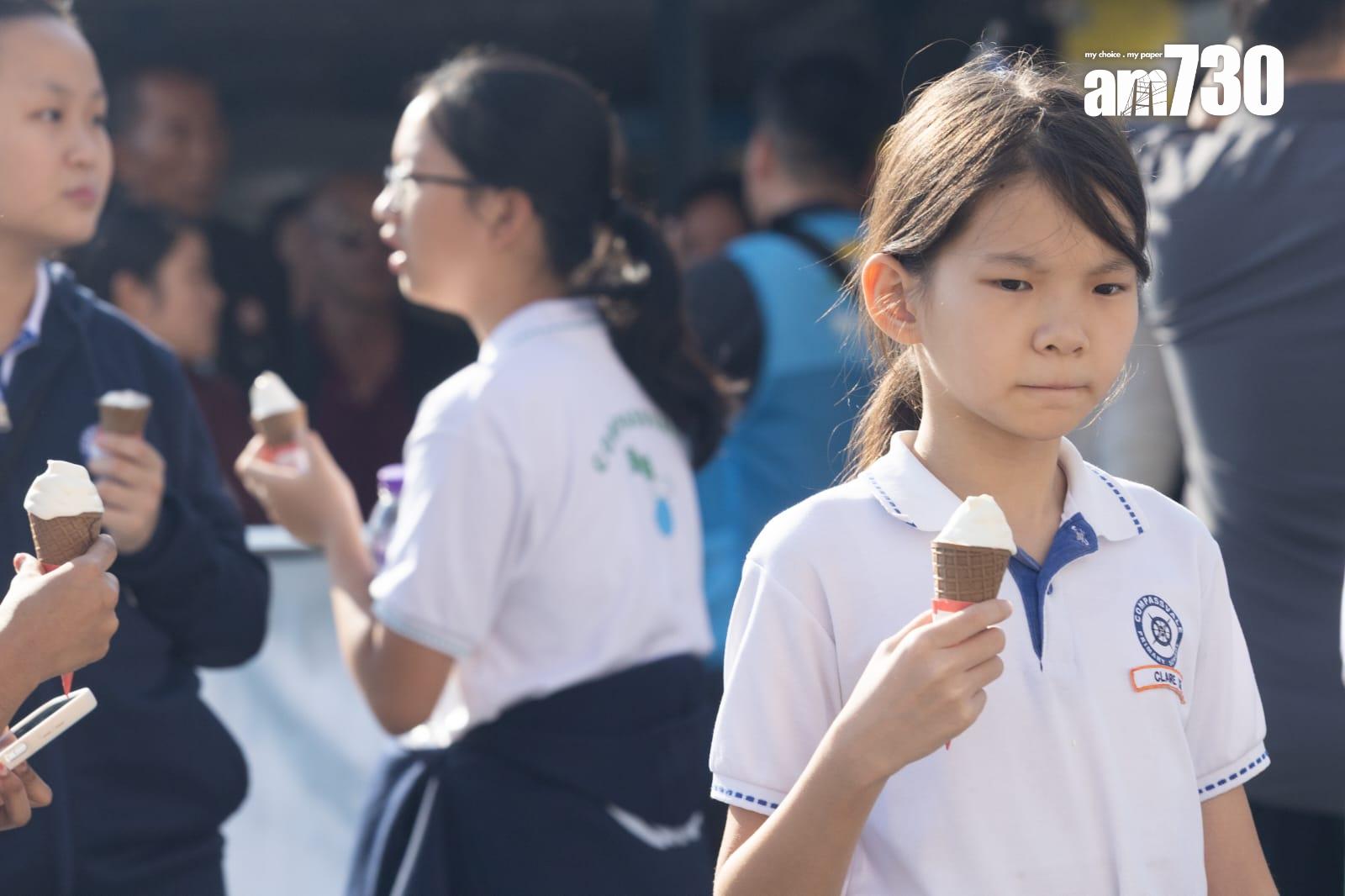 天文台表示下周初顯著轉涼,下周三最低16度。(蘇文傑攝)