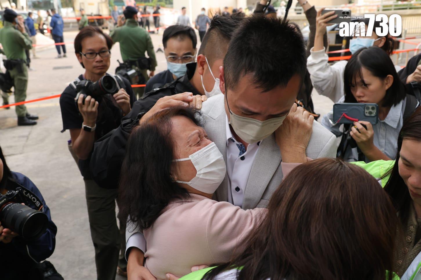 大埔宏福苑五級火情況。(林俊源攝)