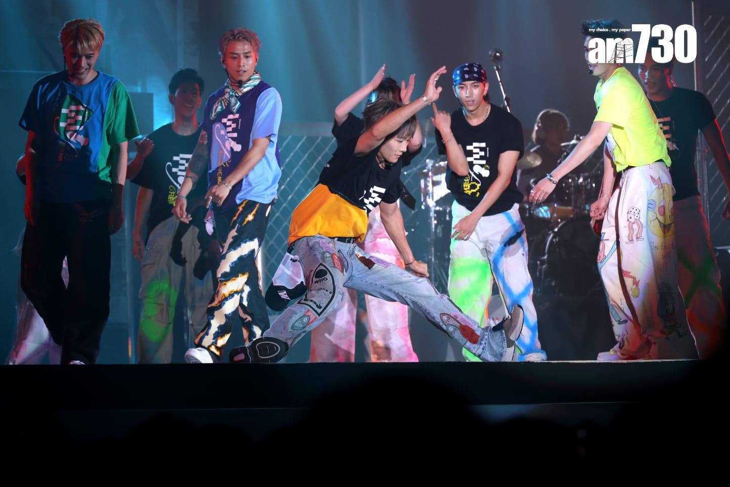 Lokman、AK、Alton和Frankie在《W.T.F.2 Live 2025》完場前,enocore開場的跳唱環節,依然出盡力表演,絕不馬虎。(林俊源攝)