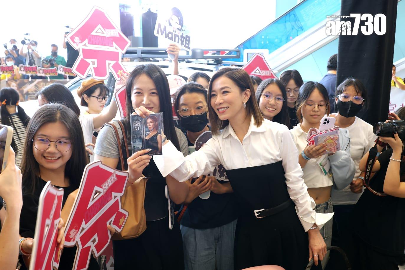 佘詩曼出席《新聞女王²》宣傳活動,大派女神造型postcard。(林俊源攝)