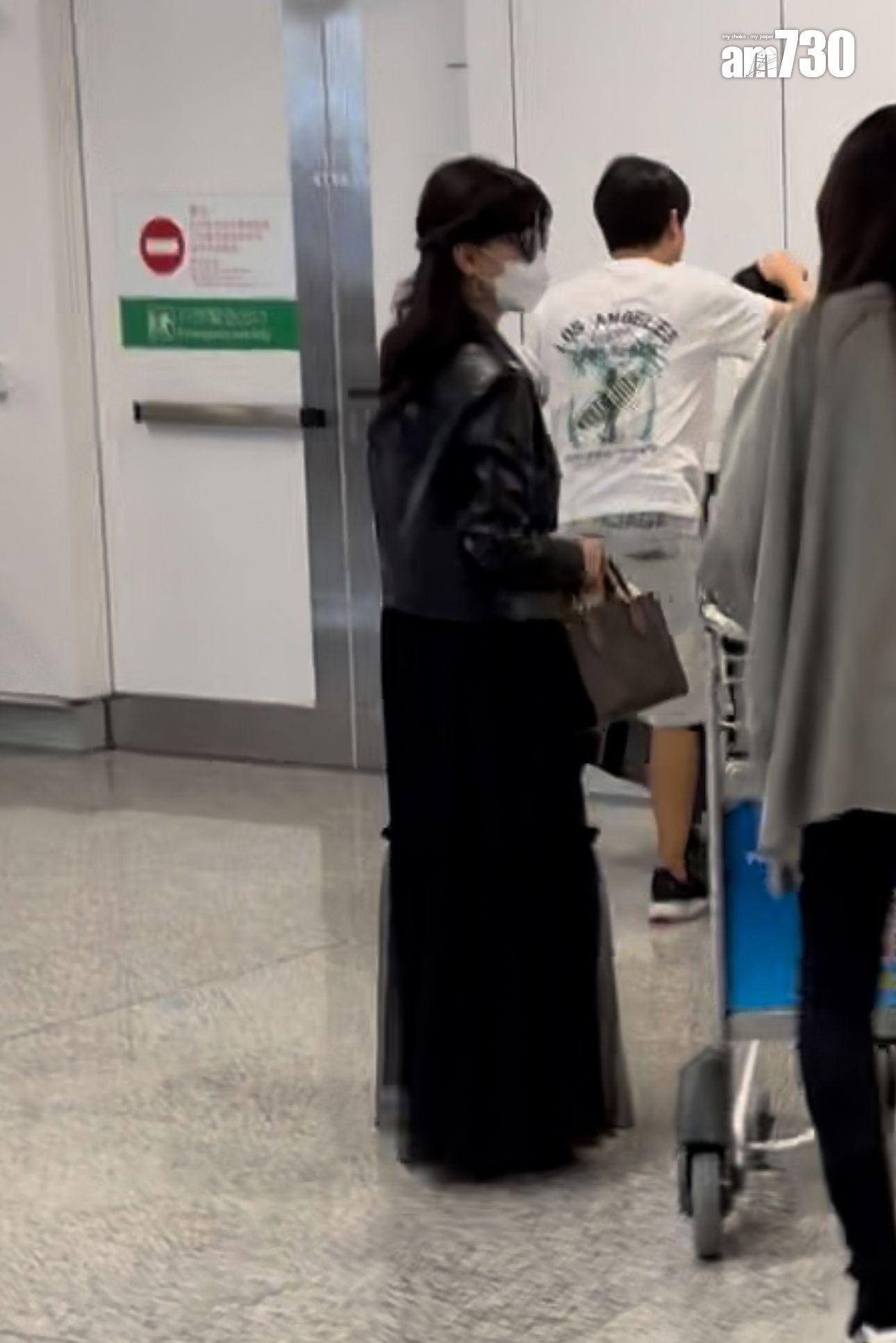 趙雅芝前晚包到冚返抵香港。