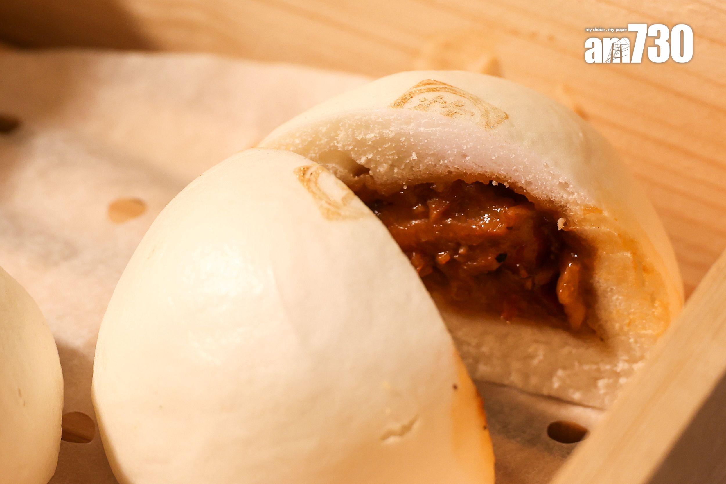 黑豚叉燒包($36/2個)與肉餅一樣用西班牙黑豚肉,富蜜汁肉香。