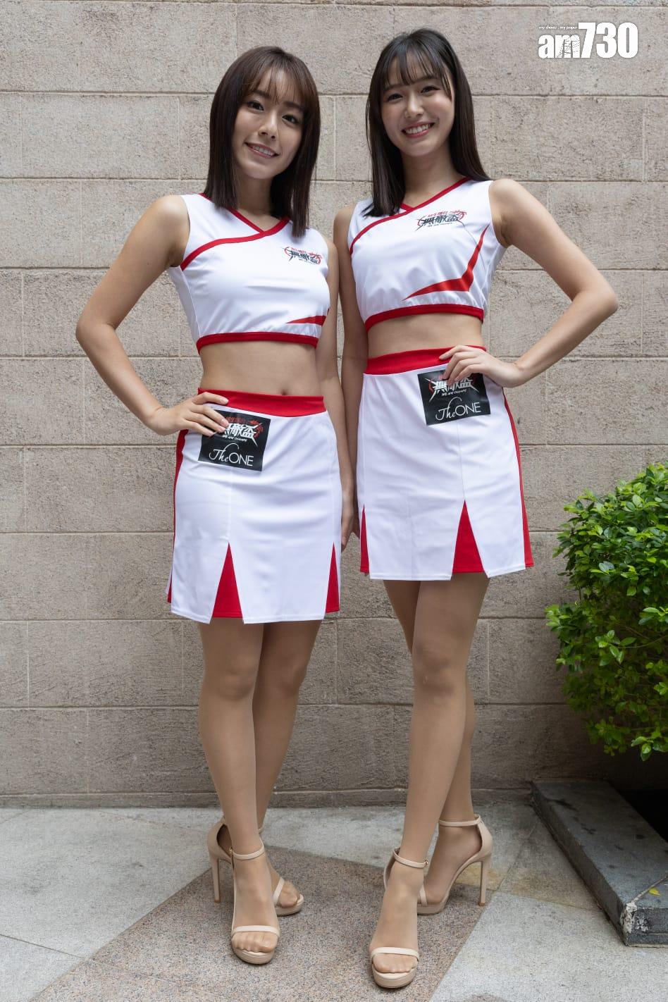 鍾培生今次請來志田音音及井手美希擔任Ring Girls。 (蘇文傑攝)