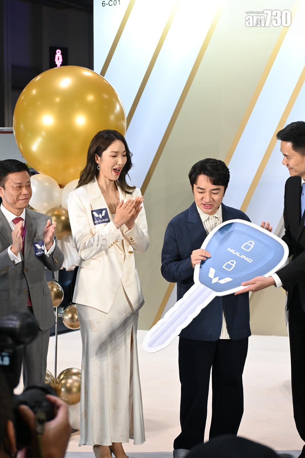 王祖藍、李亞男今日一齊出席電車品牌發布會。 (娛樂組攝)