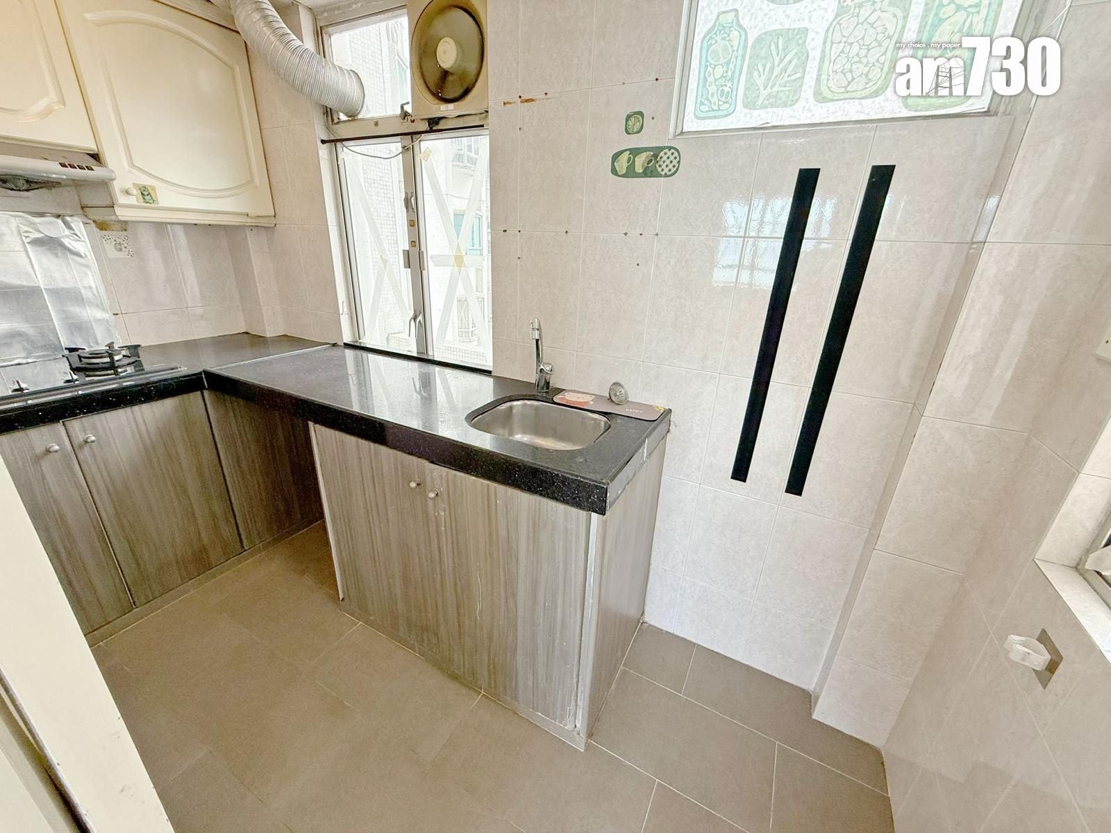 屯門全海景兩房連車位「4球」有交易 呎價7388元(有圖)|二手樓成交