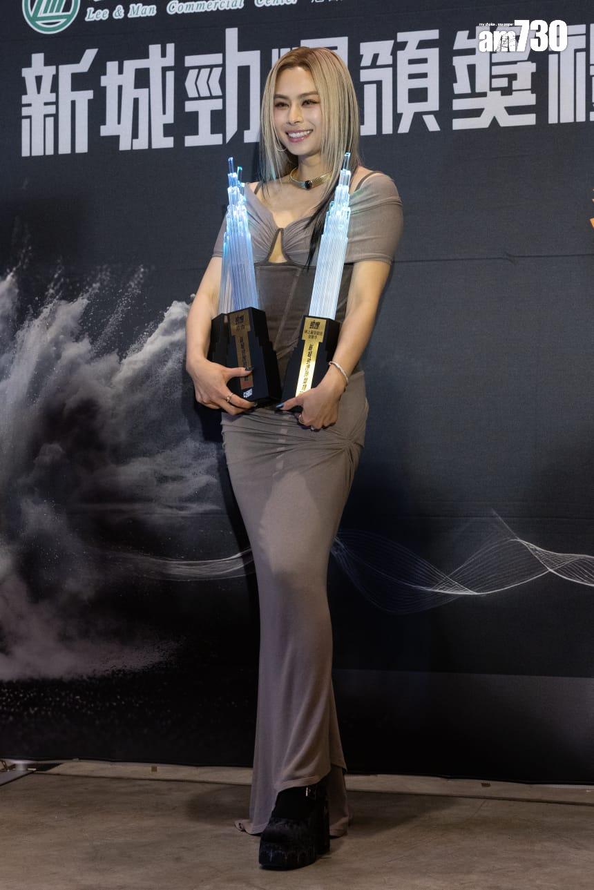 Gin Lee三奪新城勁爆女歌手金獎。(蘇文傑攝)