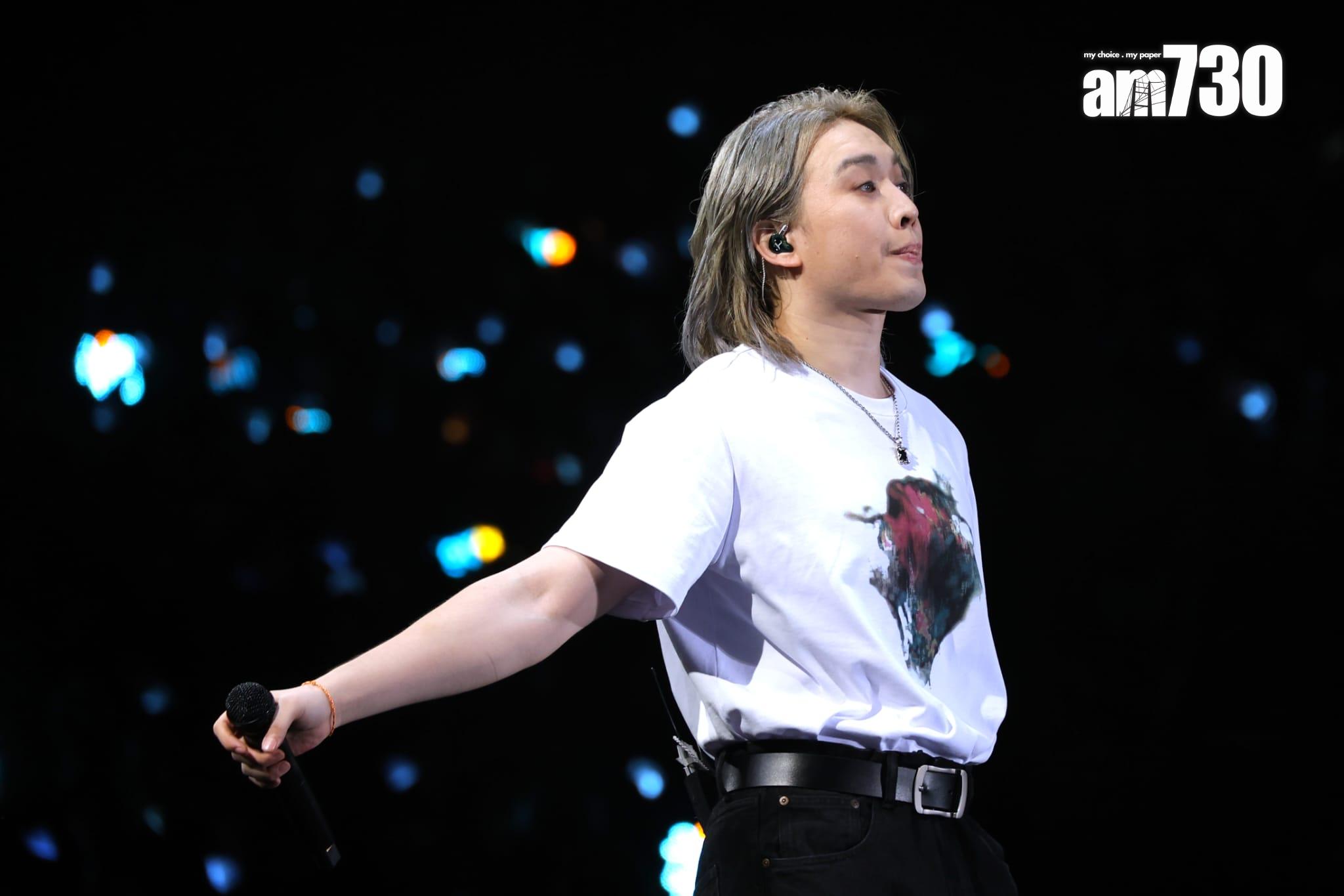 在演唱會encore時段,柳應廷Jer孭的fans才亮起燈牌。(娛樂組攝)