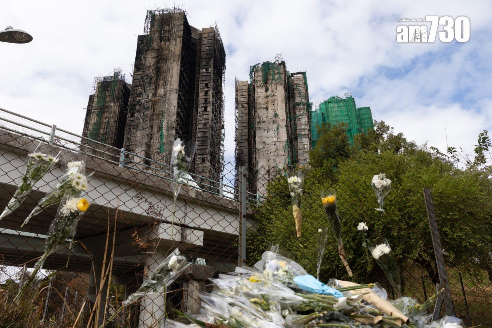 大埔宏福苑五級火災,續有市民悼念(蘇文傑攝)