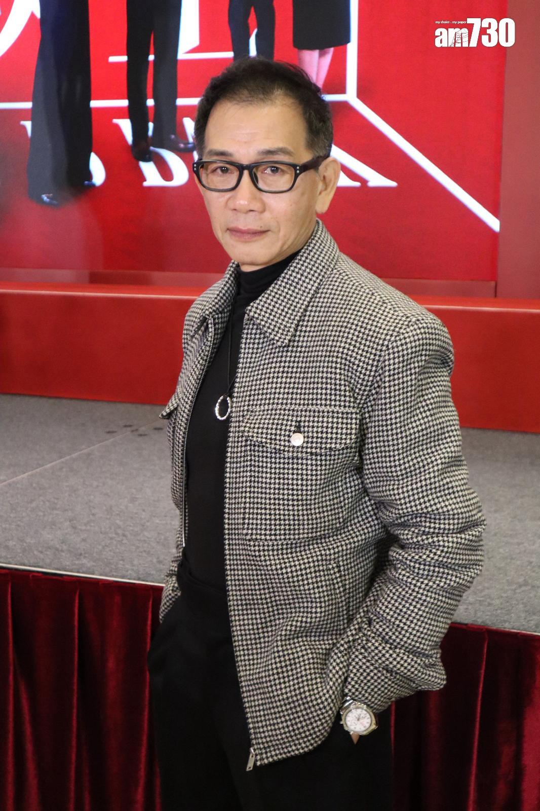 袁富華昨日(15日)出席台慶劇《新聞女王2》宣傳活動與觀眾一起欣賞大結局。(娛樂組攝)