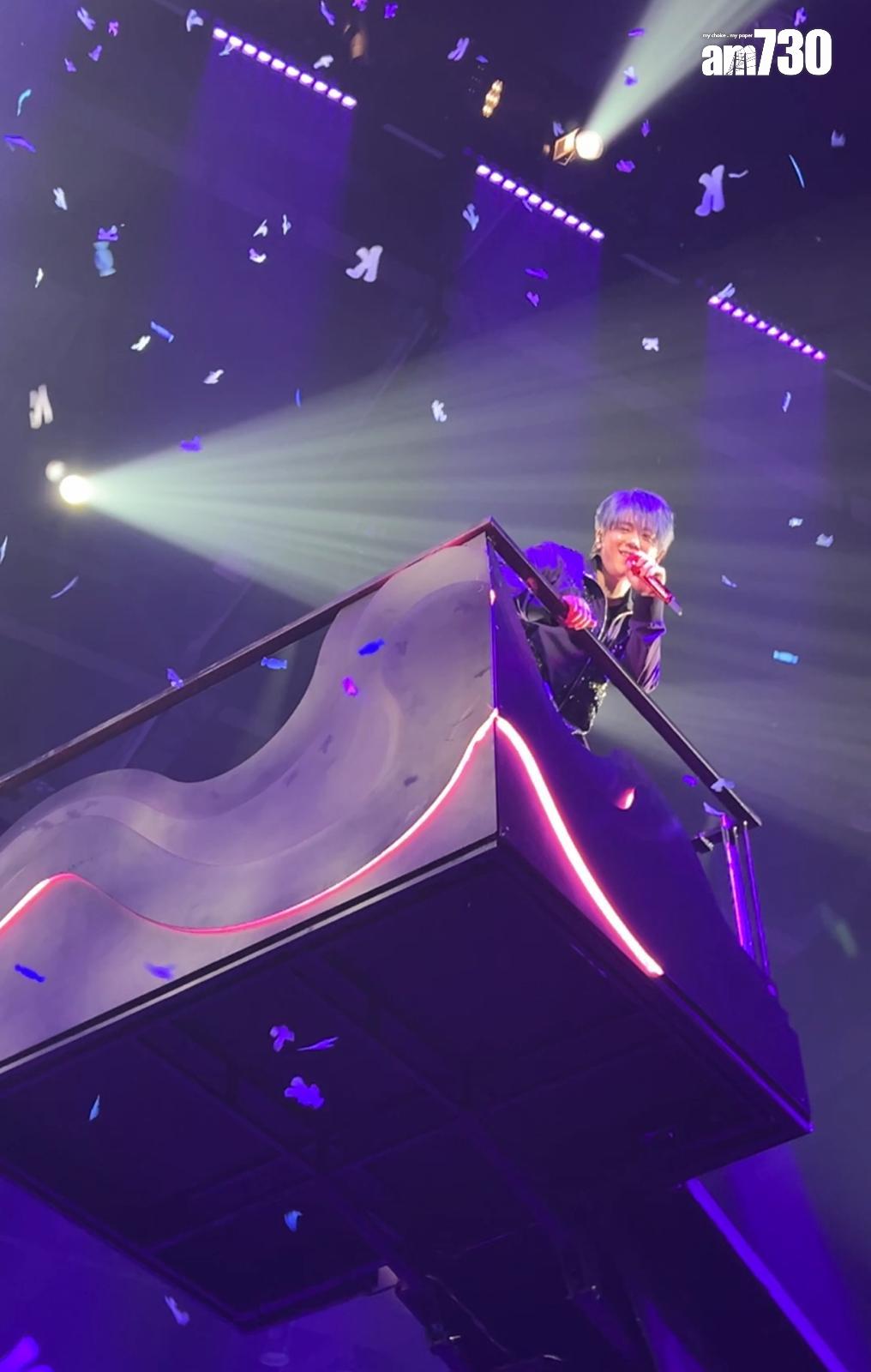 姜濤《KEUNG TO “LAVA” LIVE 2025》,升起吊臂至半空繞場一周,拉近與山頂觀眾的距離。(吳康琦攝)