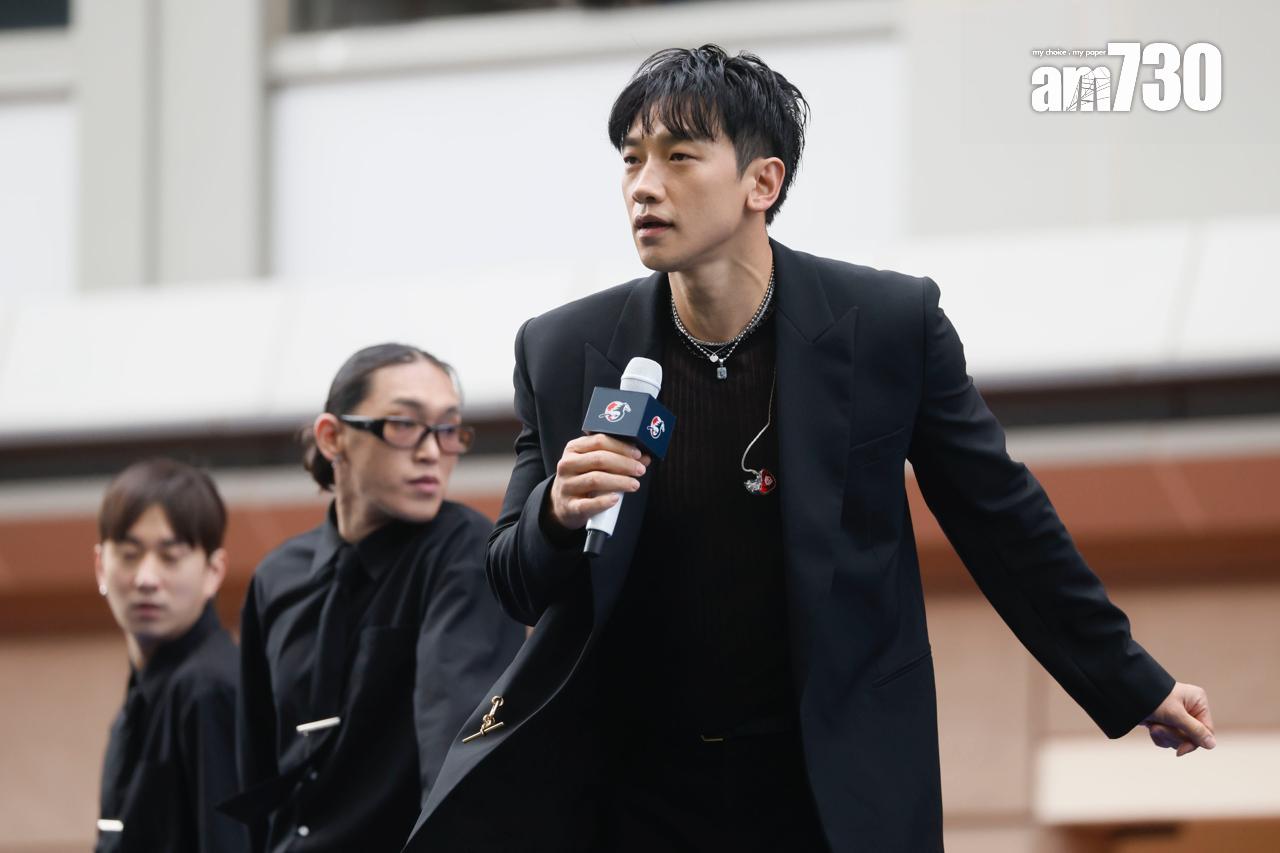 Rain現身馬場跳唱多首經典快歌。(娛樂組攝)