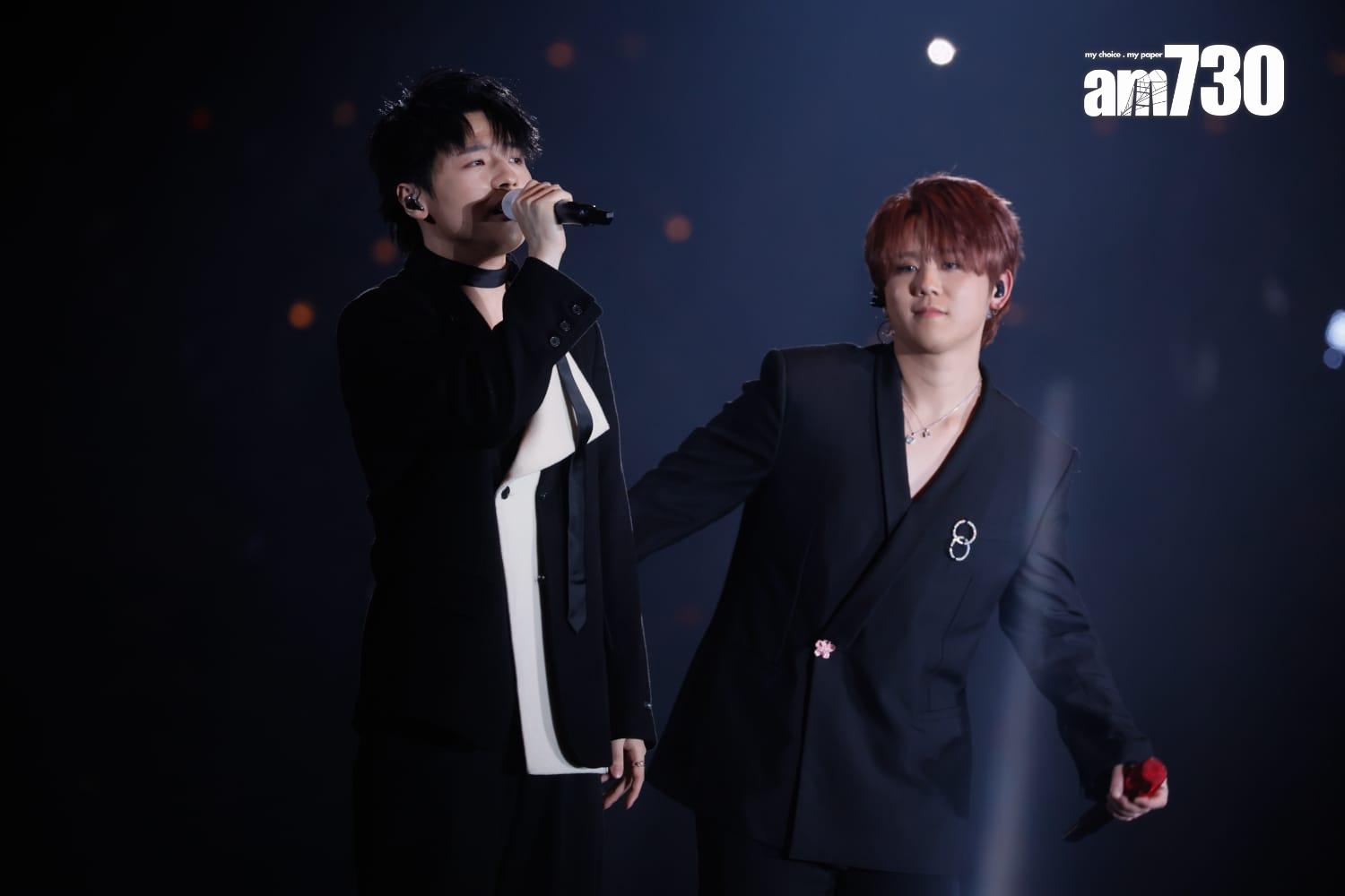 姜濤與陳卓賢Ian「哥與弟」合唱,是歌迷期待已久的畫面。(蘇文傑攝)