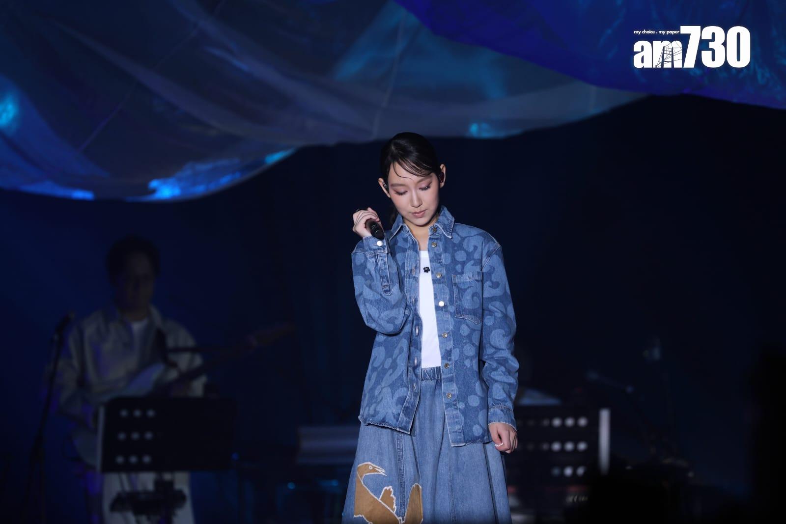 炎明熹在演唱會數度落淚。(林俊源攝)