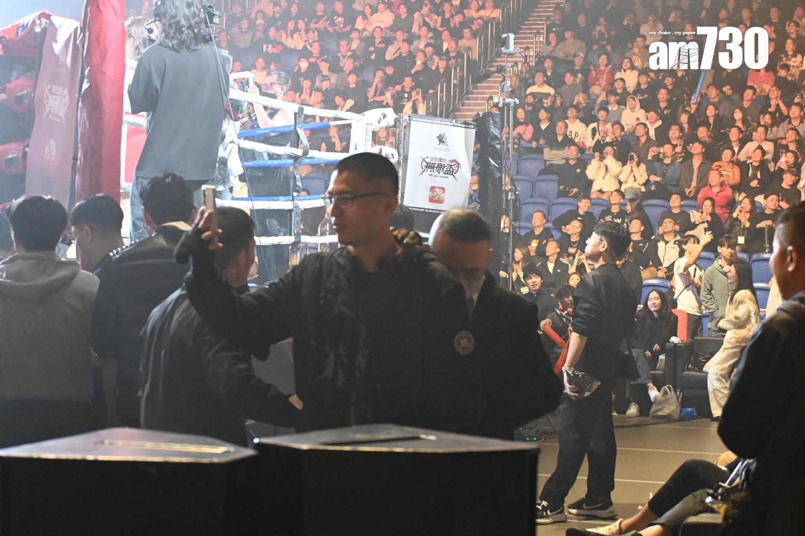 劉馬車被帶離場。(娛樂組攝)