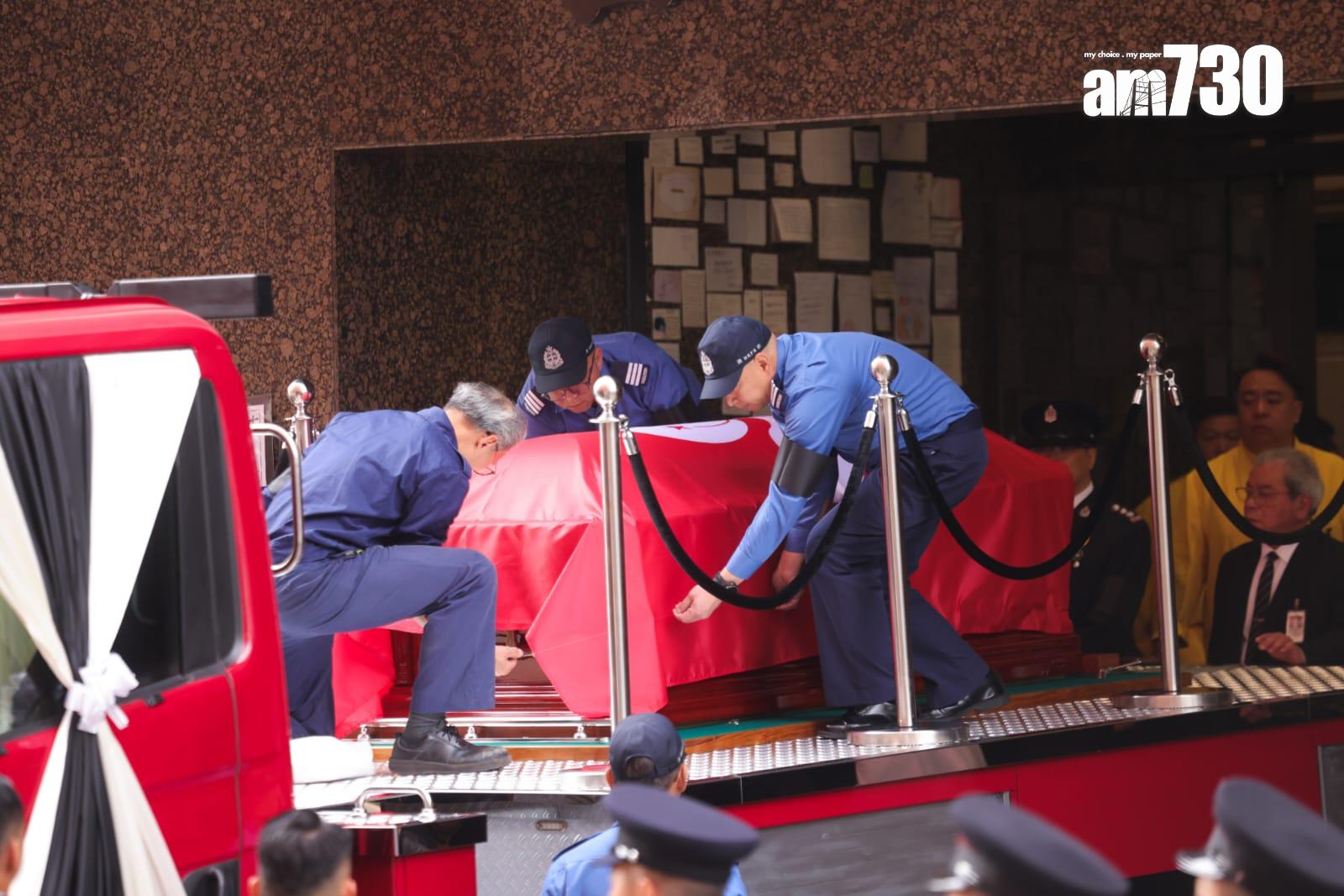 大埔宏福苑五級火|何偉豪今出殯 官民夾道送別。(吳康琦 攝)