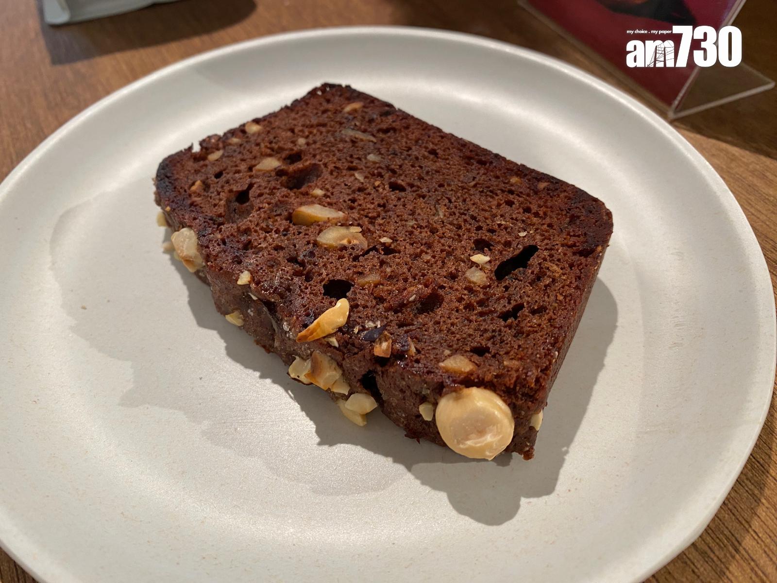 季節磅蛋糕由Miam Bakery及Village Bakery,以暖香料、南瓜、 梨、蔓越莓、蘋果及薑本地製作。