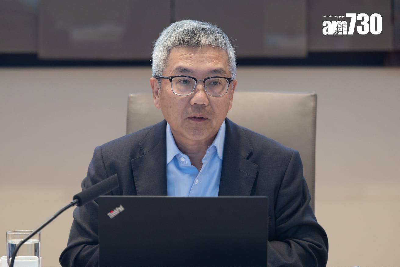 金管局副總裁阮國恒表示,「智安存」為存款多加一層保護。(蘇文傑攝)