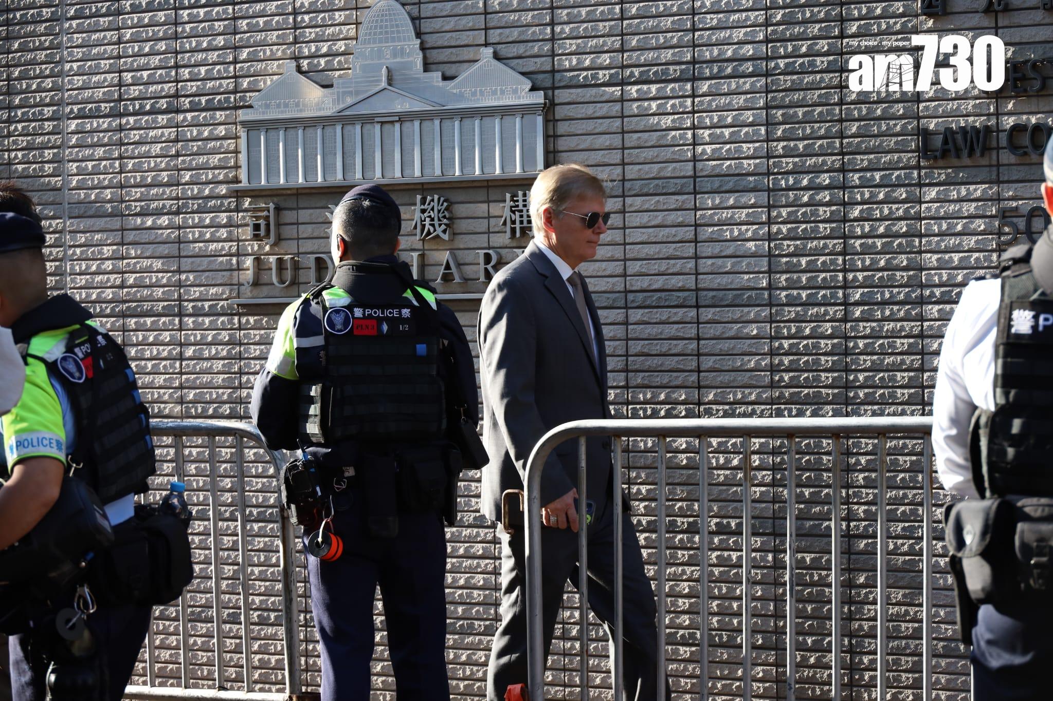 黎智英案於西九龍法院裁決,現場警力加強。(鍾式明攝)