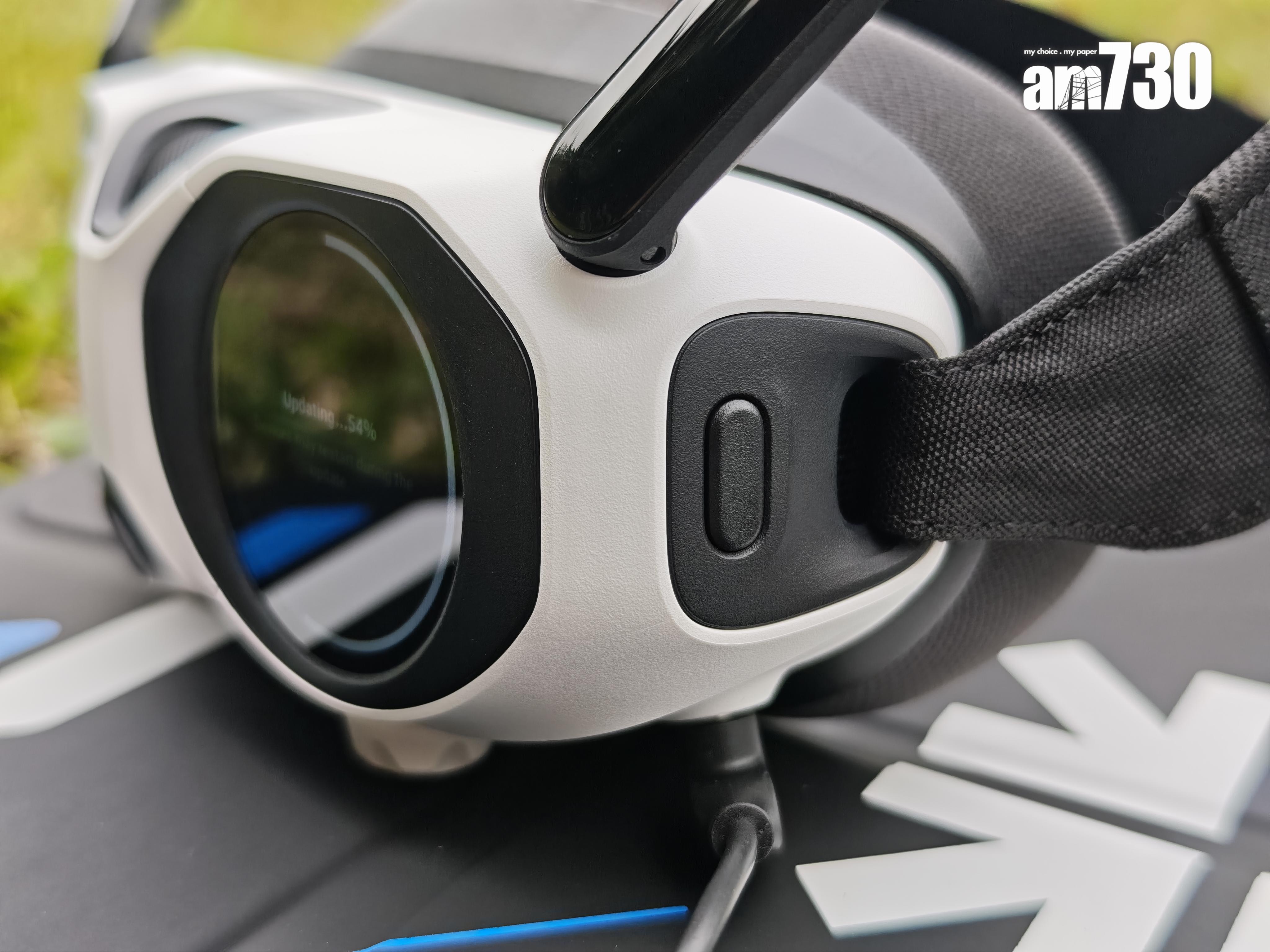 Antigravity A1護目鏡設有一個操作鍵。