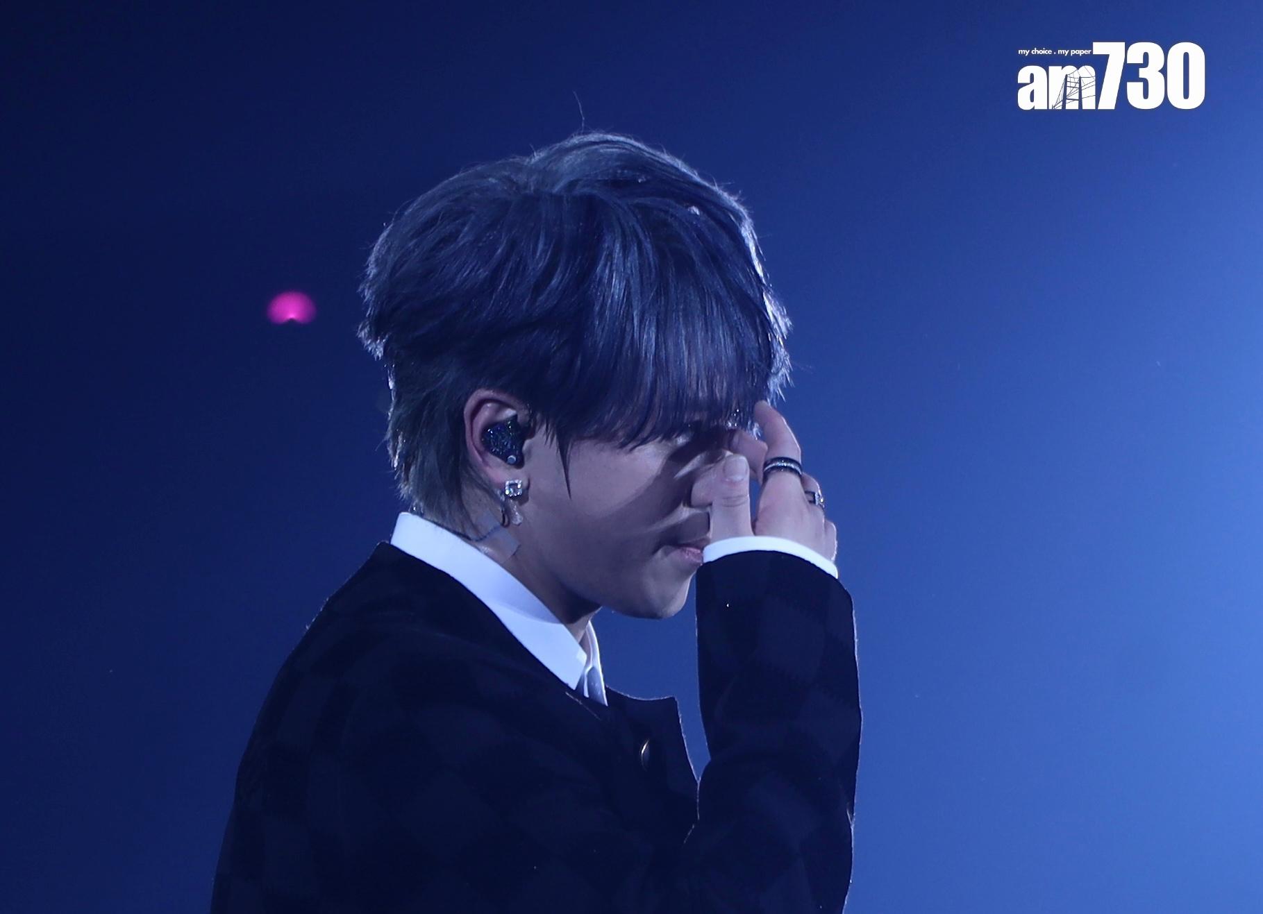 姜濤在演唱會上,兩度灑淚。(吳康琦攝)