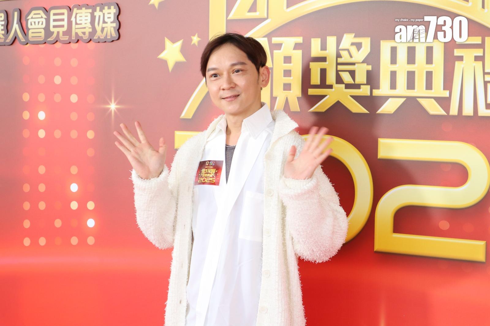 鄧智堅今日(23日)現身電視城為下月即將舉行的《萬千星輝頒獎典禮 2025》拉票。(娛樂組攝)