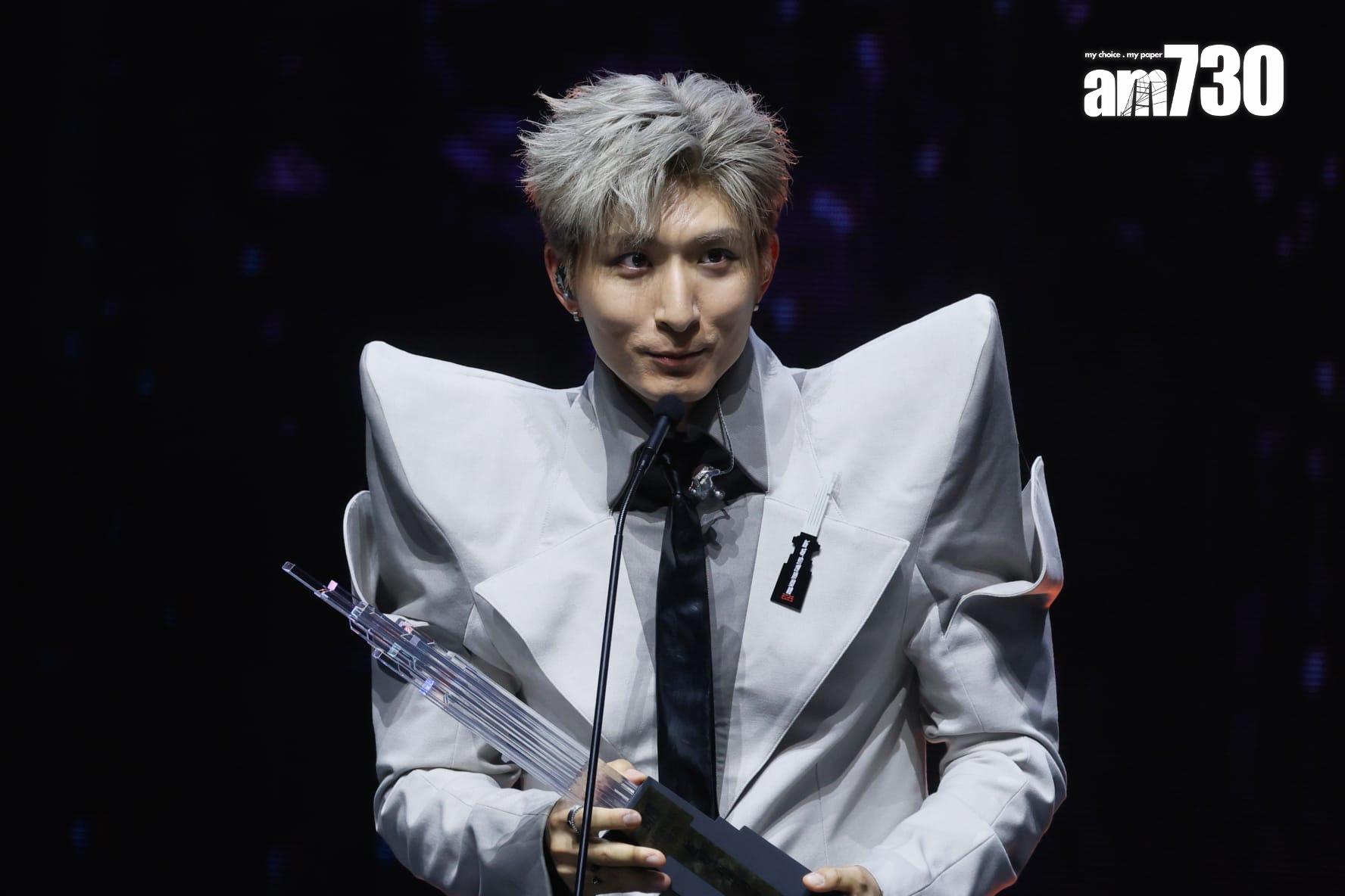 Aska張馳豪成為十大卓越歌手,更憑自己有份創作的《Catch A Feeling》勇奪勁爆播放指數歌曲。 (蘇文傑攝)