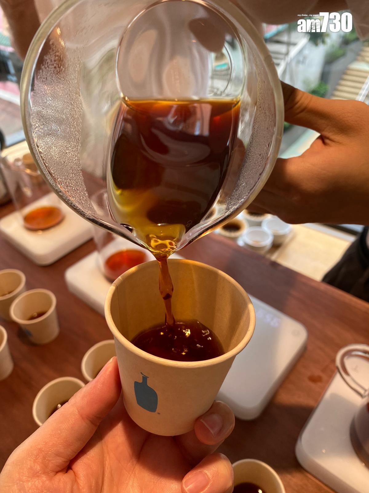 試飲手沖咖啡如富香味層次的肯亞Kiambu Handege Washed、帶花香和莓果風味的Ethiopia Hambela Metad Natural等。