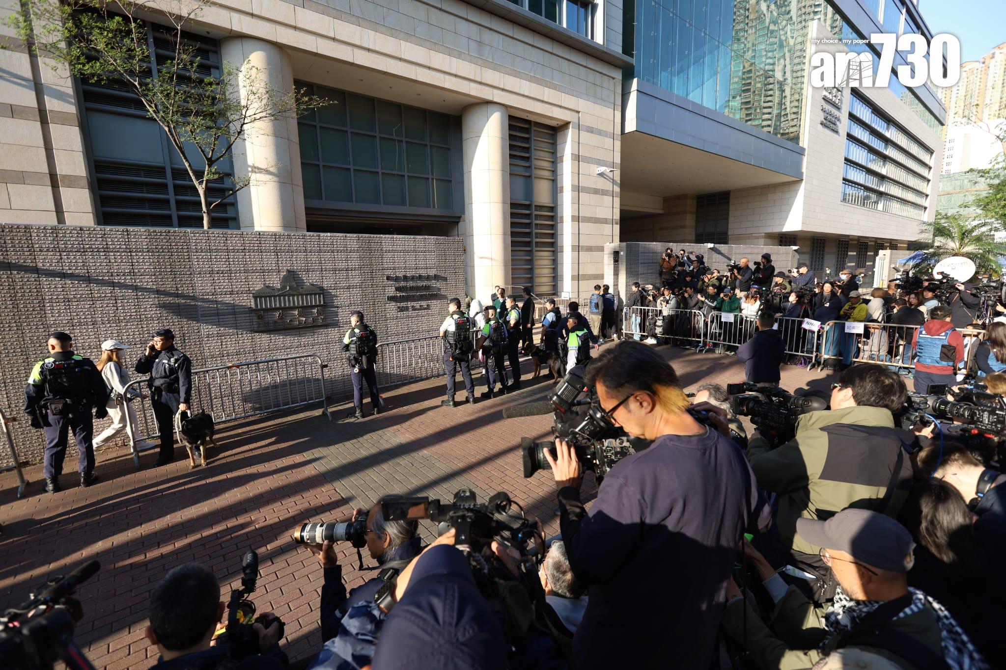 黎智英案於西九龍法院裁決,現場警力加強。(鍾式明攝)