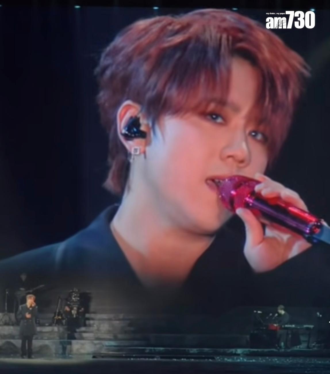 姜濤於聖誕節舉行第8場《KEUNG TO "LAVA" LIVE 2025》演唱會,請來偶像蕭敬騰擔任嘉賓。(截圖@Keung_show)