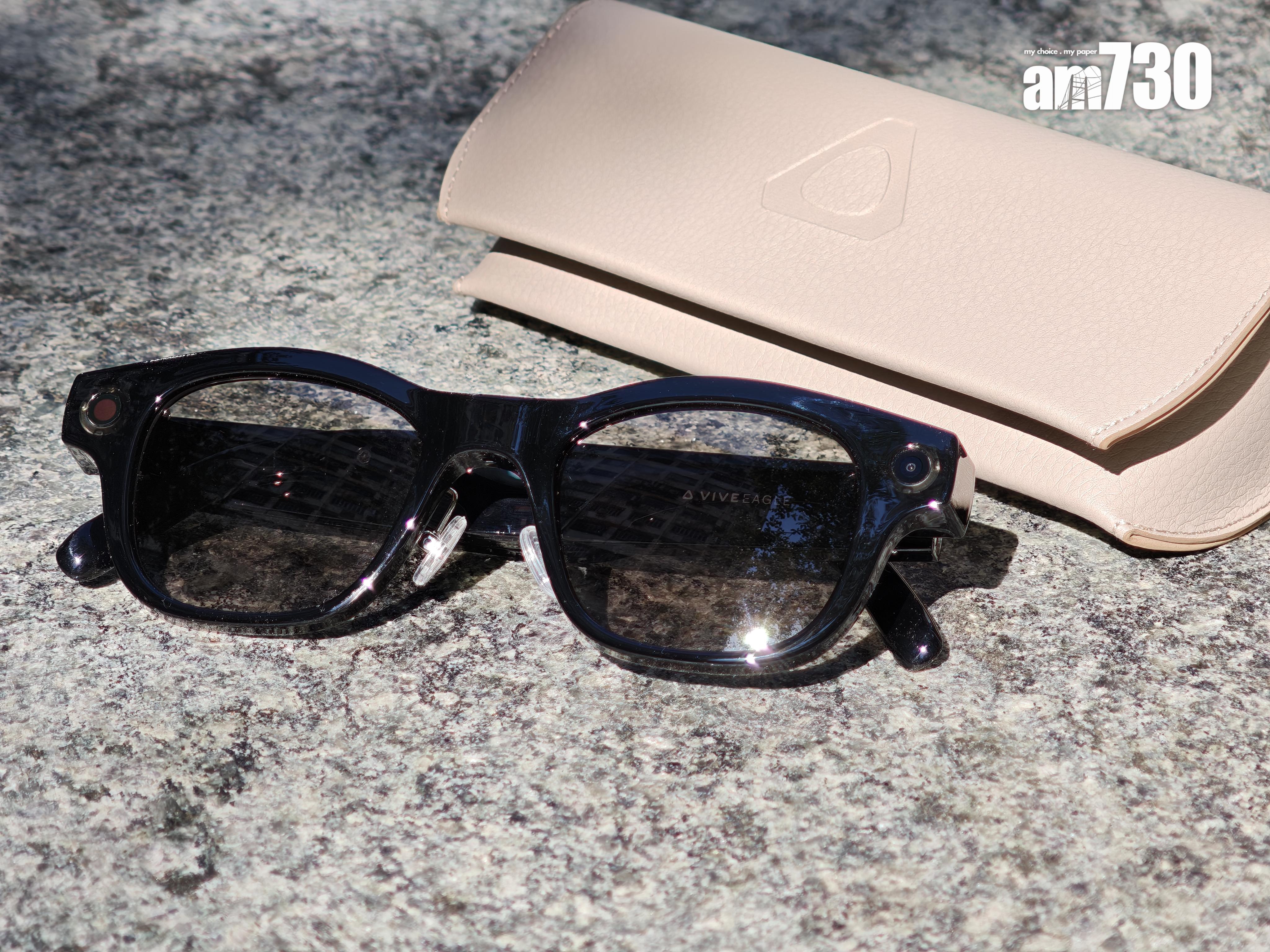 HTC Vive Eagle的全視線鏡片遇陽光會變深。