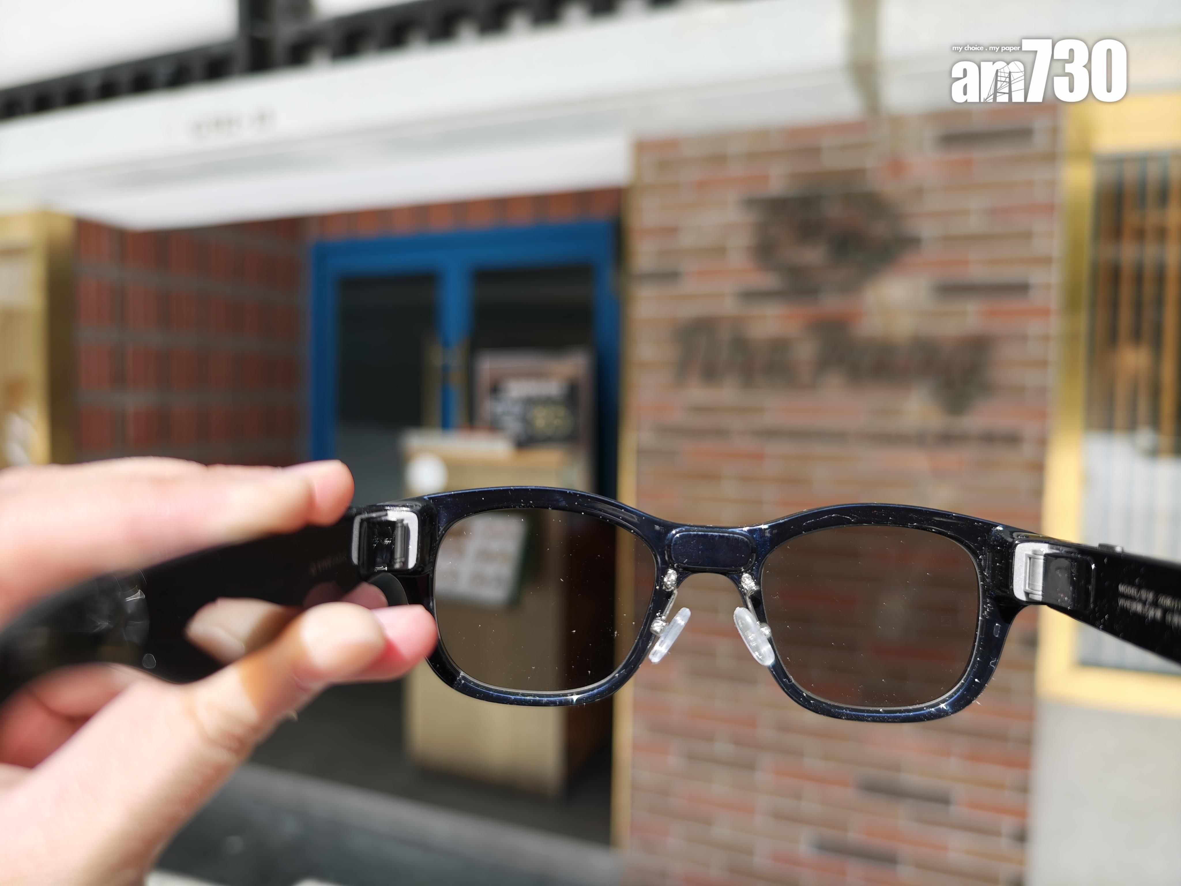 HTC Vive Eagle AI功能全面,甚至可以查詢餐廳評價。