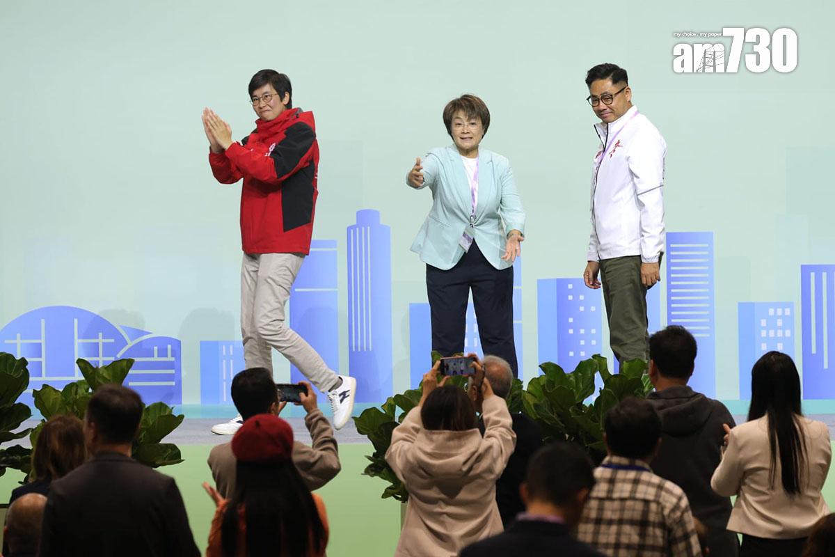 立法會換屆選舉,方國珊(中)第六次參選立法會終成功當選。(林俊源攝)