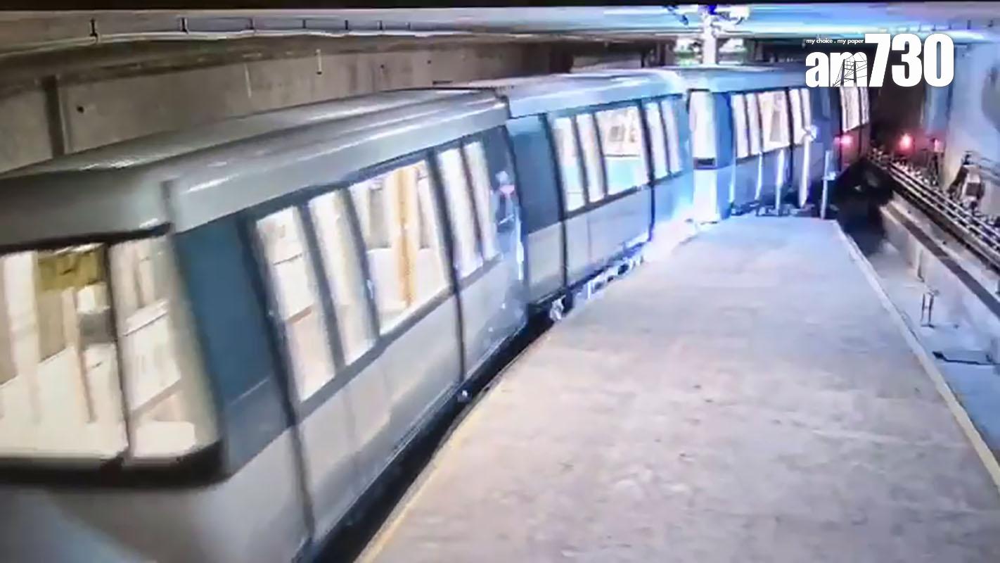 香港國際機場旅客捷運系統有列車轉彎期間爆出火光,歷時近3秒。(消息人士影片截圖)