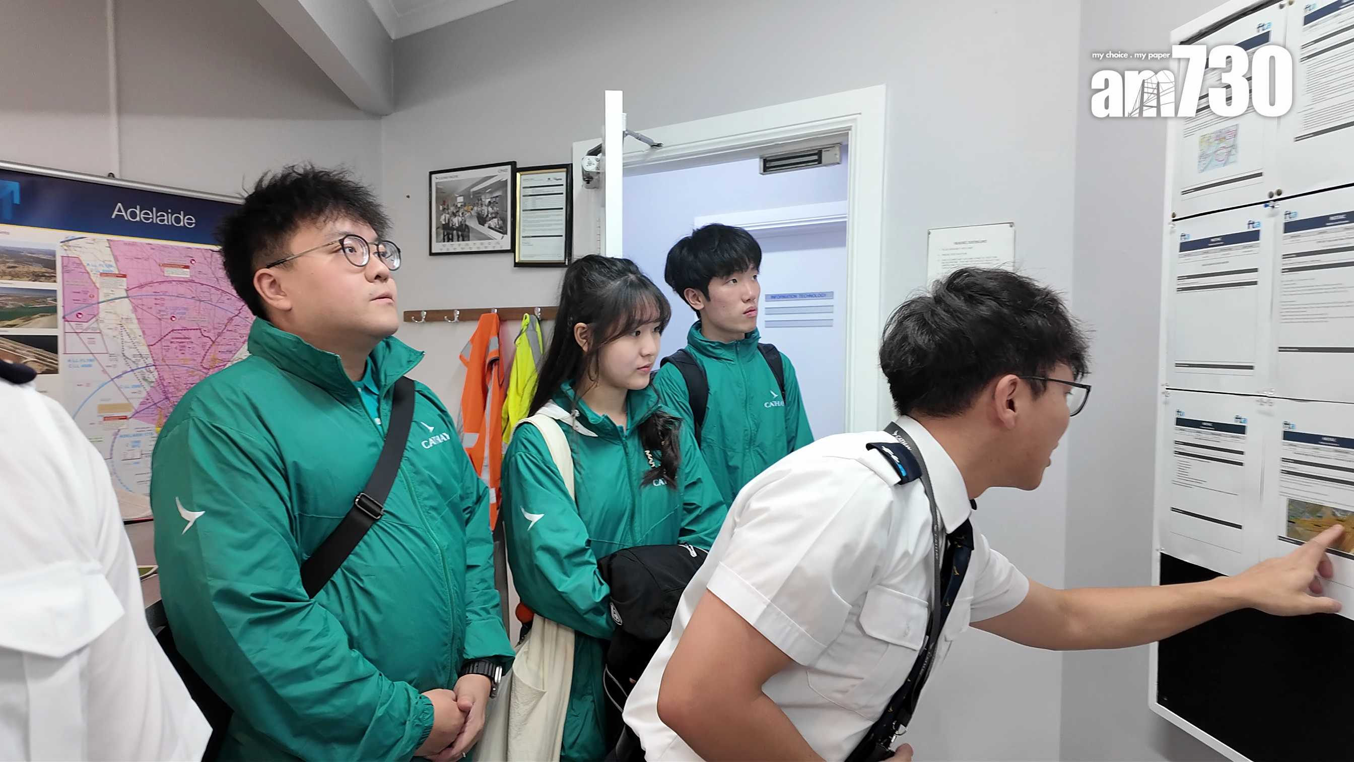 學員有機會與受訓見習機師交流,了解他們的故事。(陳穎琳攝)