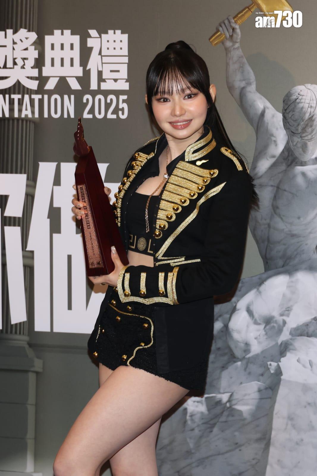 Day許軼以單飛姿態獲叱咤樂壇生力軍女歌手銅獎。 (林俊源攝)