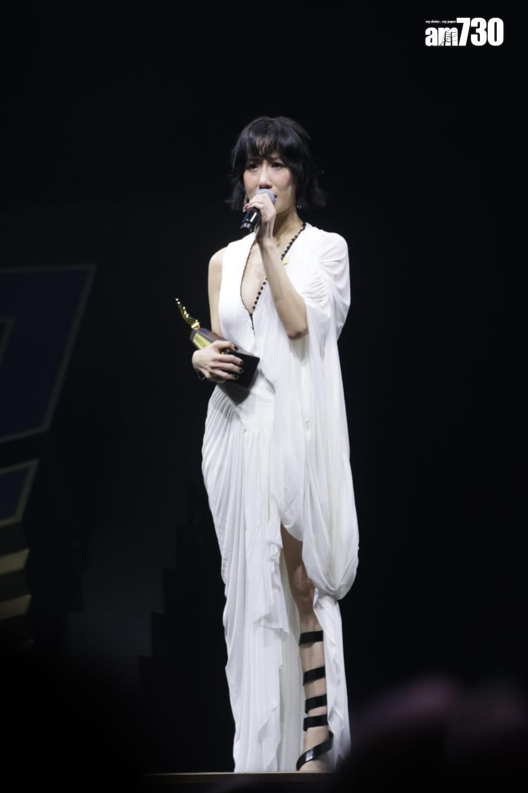 泳兒今晚性感登場。 (吳康琦攝)