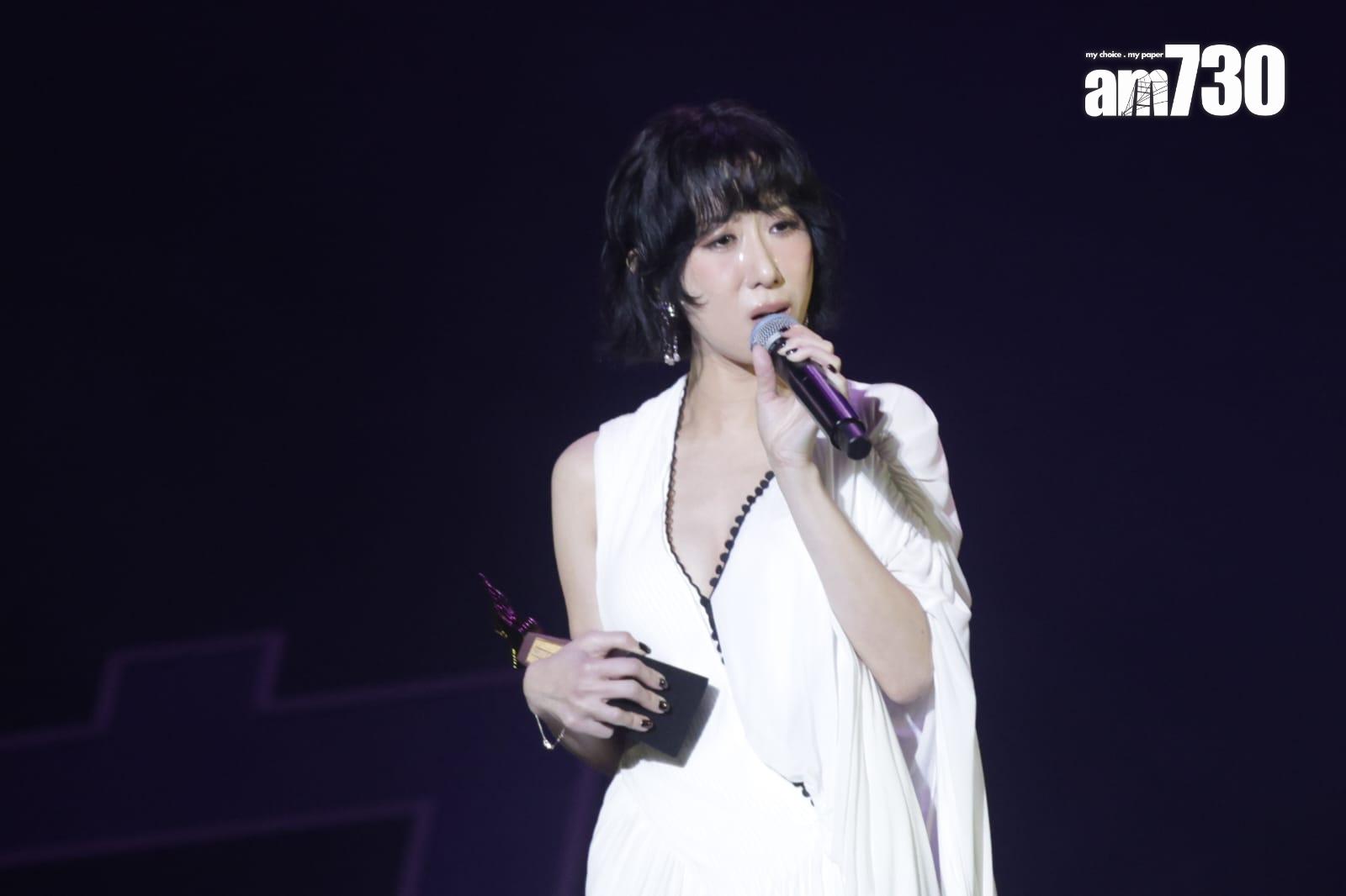 泳兒多謝另一半,表示有對方才有《無糖可樂》這首歌。 (吳康琦攝)