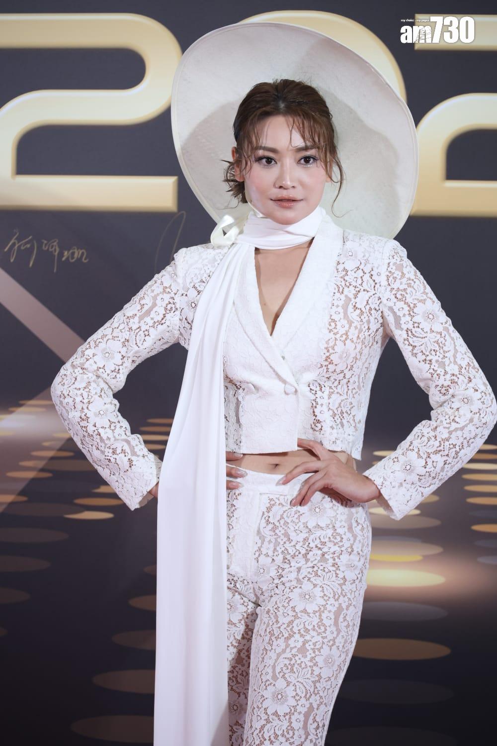 《萬千星輝頒獎禮2025》紅地毯|關嘉敏。(林俊源攝)