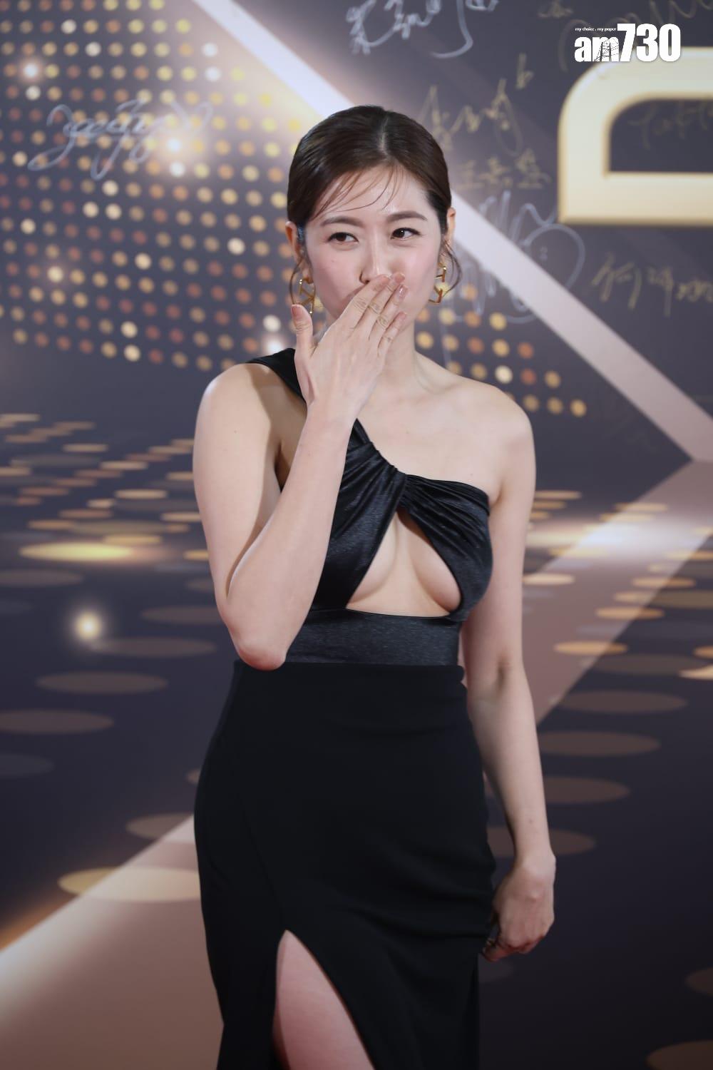 萬千星輝頒獎禮2025|44歲陳自瑤露南半球,Yoyo表示是尊重場合。(林俊源攝)