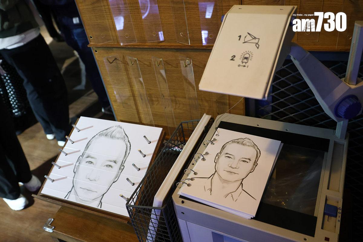 「油蔴地警署光影之旅」展覽設有不同種類展品。(周令知攝)