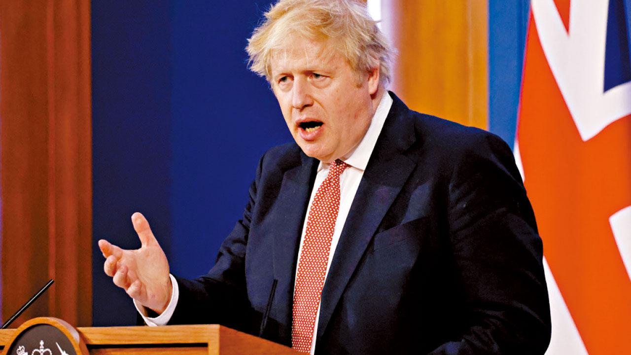 確診毋須隔離 停免費檢測 約翰遜宣布全面解封