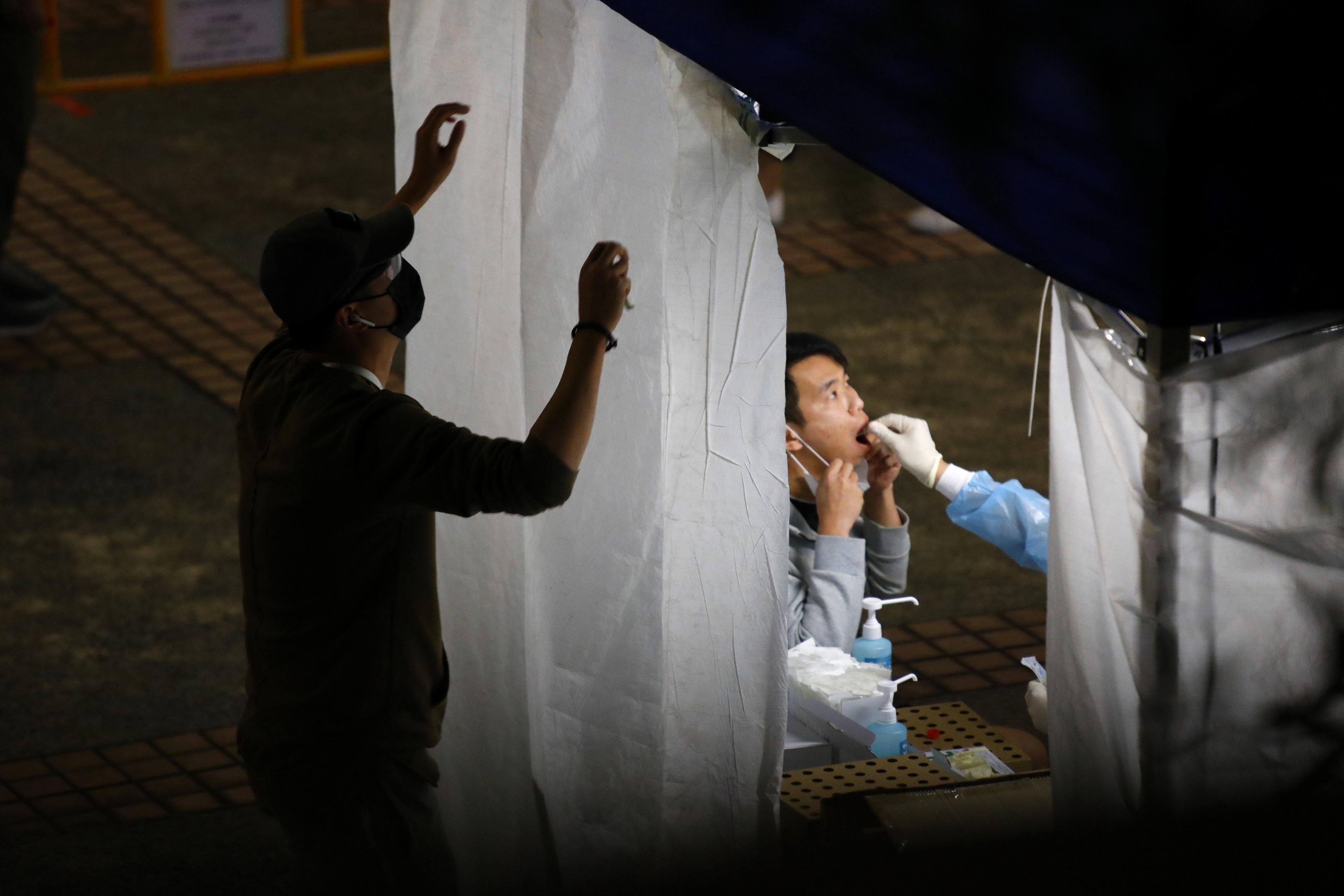 相關人士需要接受強制檢測。(資料圖片／林俊源攝)